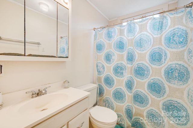 59 Rollins Street, Hendersonville, NC 28792