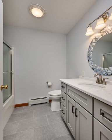 20 Clark Lane, Easthampton, MA 01027
