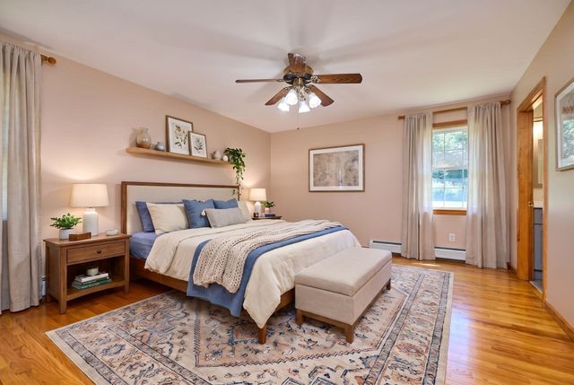 20 Clark Lane, Easthampton, MA 01027