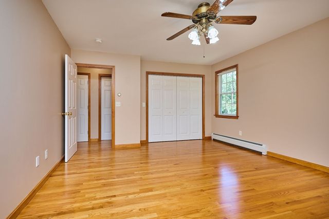 20 Clark Lane, Easthampton, MA 01027
