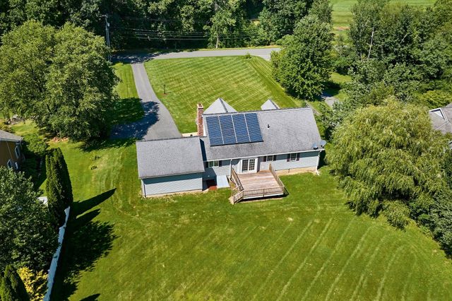 20 Clark Lane, Easthampton, MA 01027