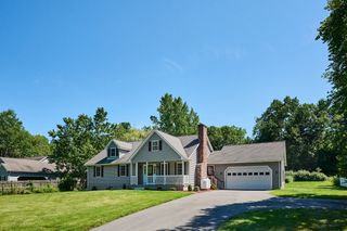 20 Clark Lane, Easthampton, MA 01027