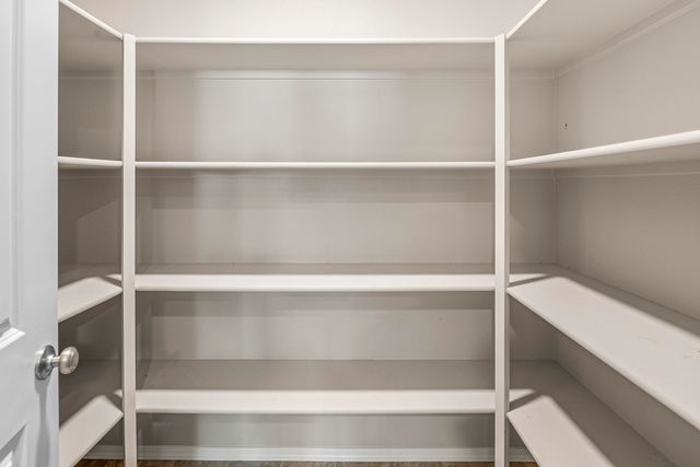 2346 NW Teak Place, Redmond, OR 97756