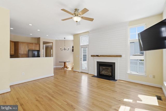 530 GENTLEWOOD SQ, Purcellville, VA 20132