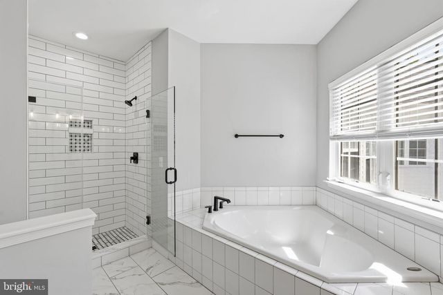 530 GENTLEWOOD SQ, Purcellville, VA 20132