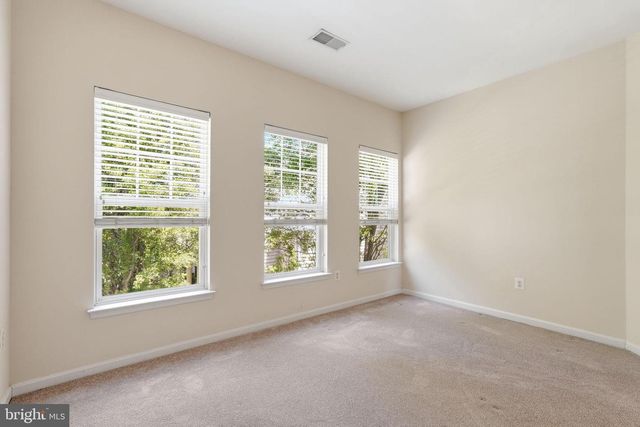 530 GENTLEWOOD SQ, Purcellville, VA 20132