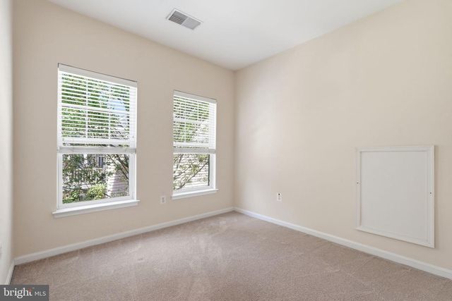 530 GENTLEWOOD SQ, Purcellville, VA 20132