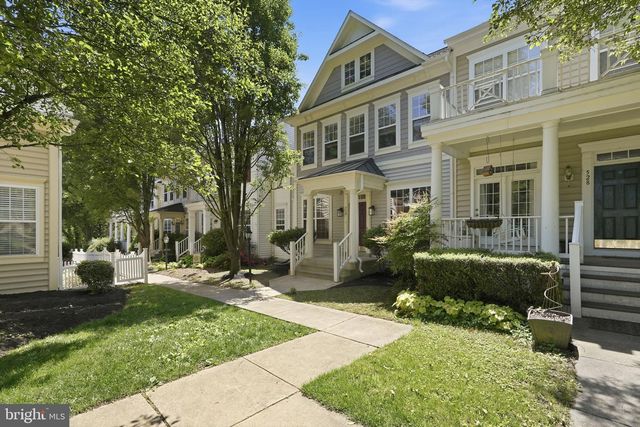 530 GENTLEWOOD SQ, Purcellville, VA 20132