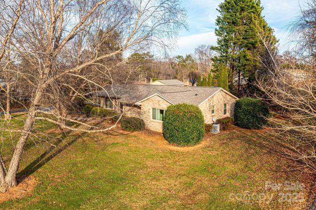 325 Sheldon Street, Hudson, NC 28638