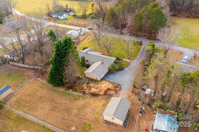 325 Sheldon Street, Hudson, NC 28638