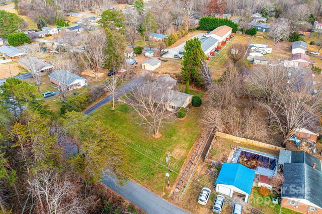 325 Sheldon Street, Hudson, NC 28638