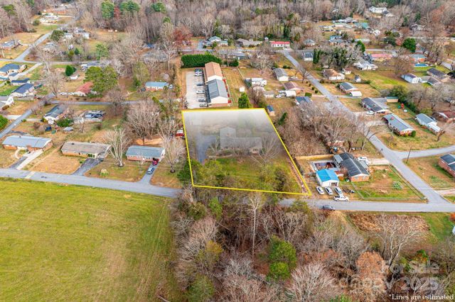 325 Sheldon Street, Hudson, NC 28638