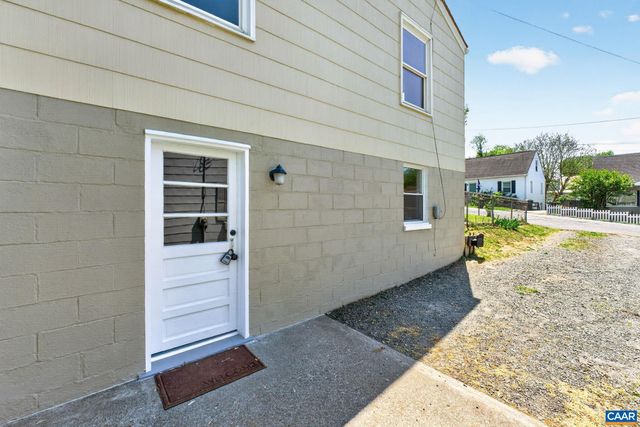 511 STONEHENGE AVE, Charlottesville, VA 22902