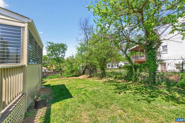 511 STONEHENGE AVE, Charlottesville, VA 22902
