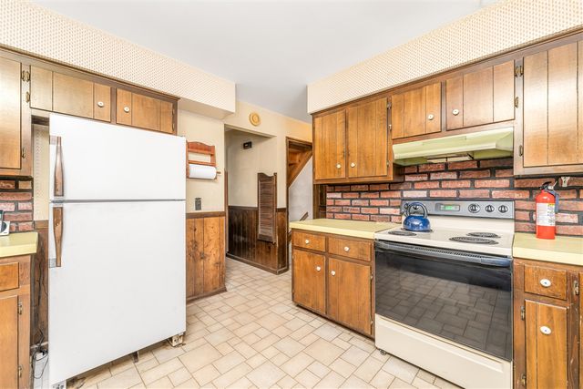 10798 Pleasant Lake Road, Delton, MI 49046