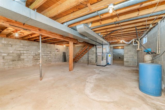 10798 Pleasant Lake Road, Delton, MI 49046