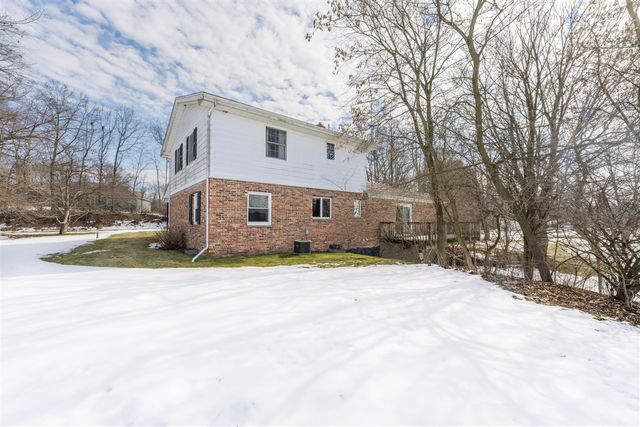 10798 Pleasant Lake Road, Delton, MI 49046