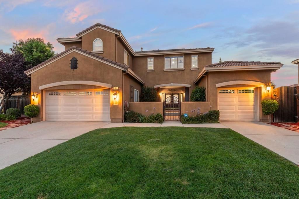 Image 1 of property listing at 585 Calle Siena, Morgan Hill, CA 95037