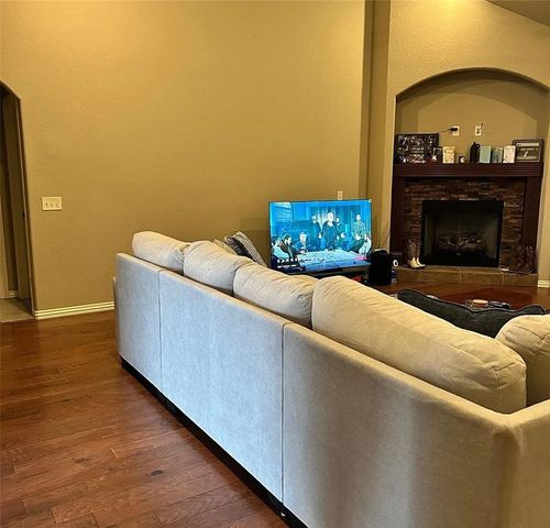 1900 SW Cypress Street, Bentonville, AR 72713