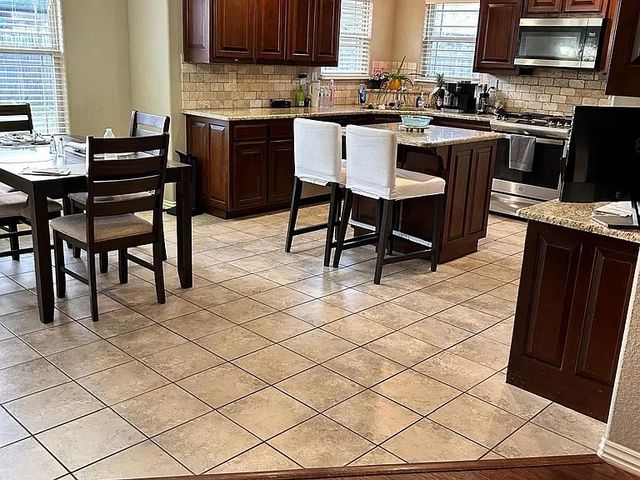 1900 SW Cypress Street, Bentonville, AR 72713