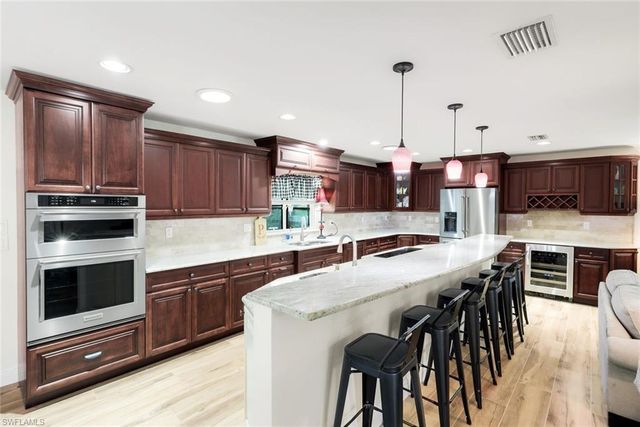 18130 Elmwood DR, Alva, FL 33920