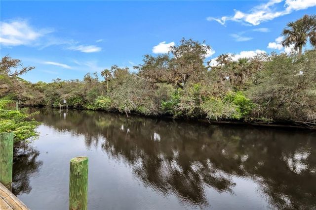 18130 Elmwood DR, Alva, FL 33920