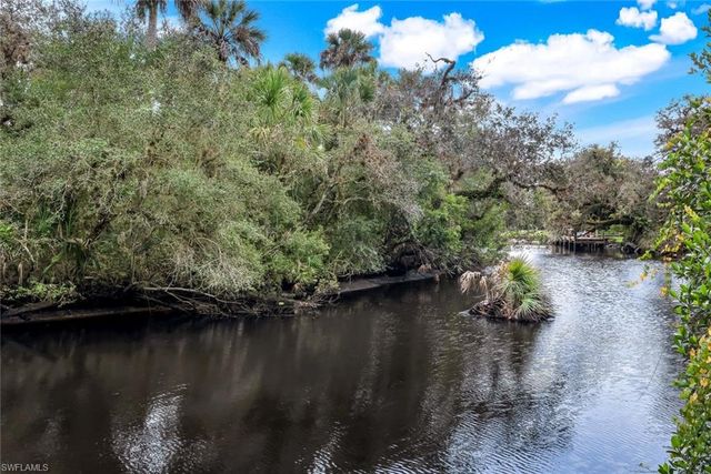 18130 Elmwood DR, Alva, FL 33920