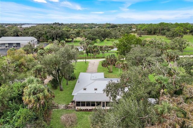 18130 Elmwood DR, Alva, FL 33920