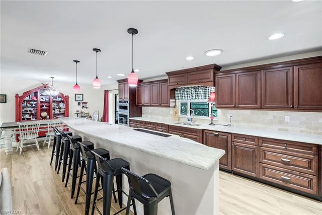 18130 Elmwood DR, Alva, FL 33920