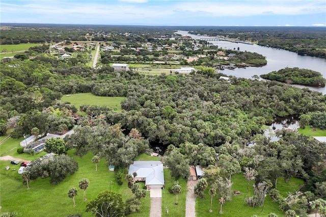 18130 Elmwood DR, Alva, FL 33920