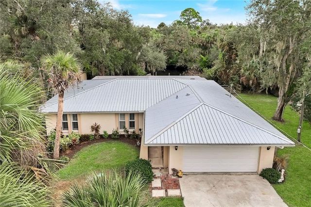 18130 Elmwood DR, Alva, FL 33920