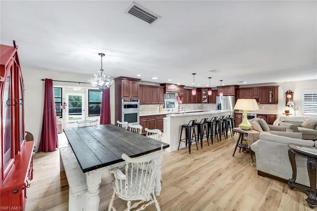 18130 Elmwood DR, Alva, FL 33920