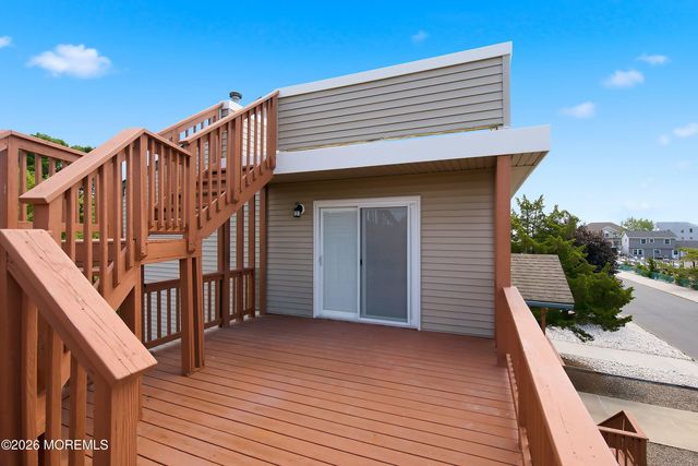 369 Tuscarora Avenue, Waretown, NJ 08758