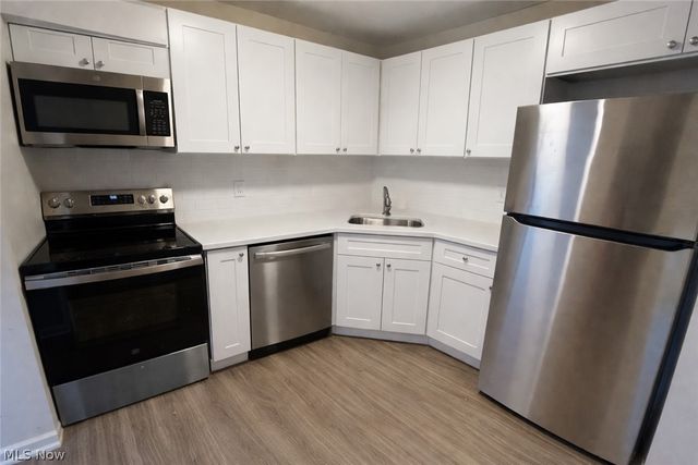 27401 Westown Boulevard, Westlake, OH 44145