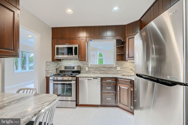 8 FELTON RD, Lutherville Timonium, MD 21093