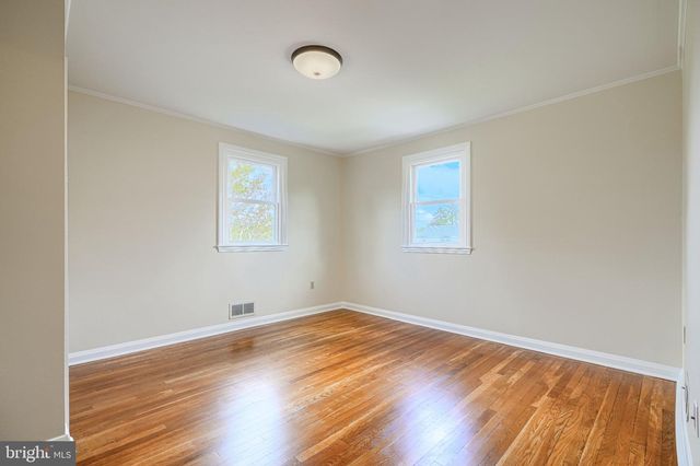 8 FELTON RD, Lutherville Timonium, MD 21093