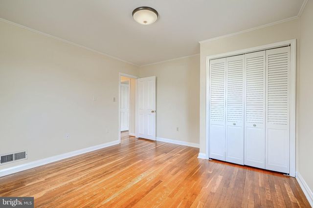 8 FELTON RD, Lutherville Timonium, MD 21093