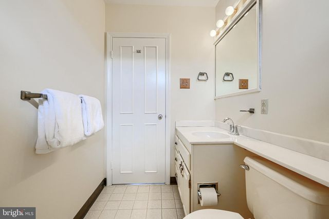 8 FELTON RD, Lutherville Timonium, MD 21093