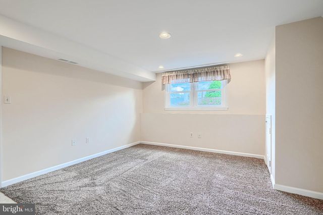 8 FELTON RD, Lutherville Timonium, MD 21093