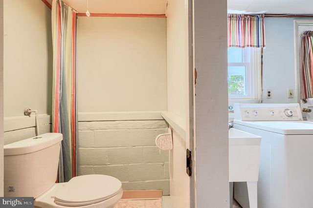 8 FELTON RD, Lutherville Timonium, MD 21093