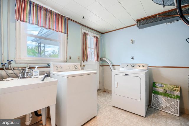 8 FELTON RD, Lutherville Timonium, MD 21093