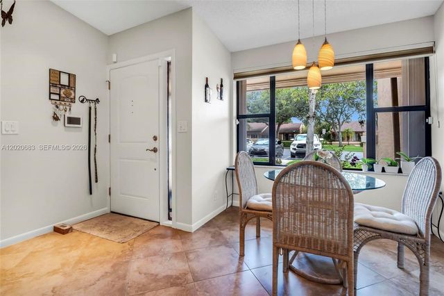 828 NW 79th Ter, Plantation, FL 33324