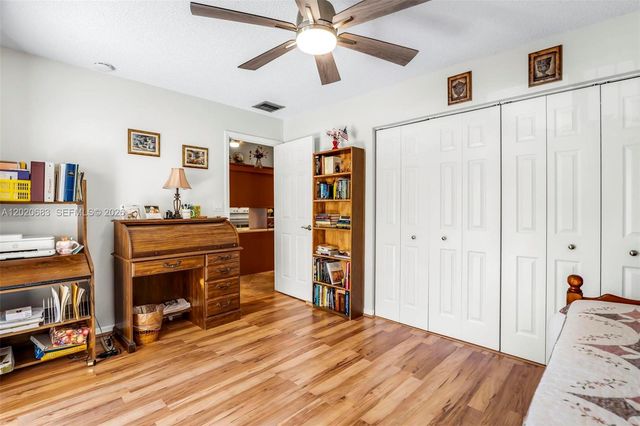 828 NW 79th Ter, Plantation, FL 33324