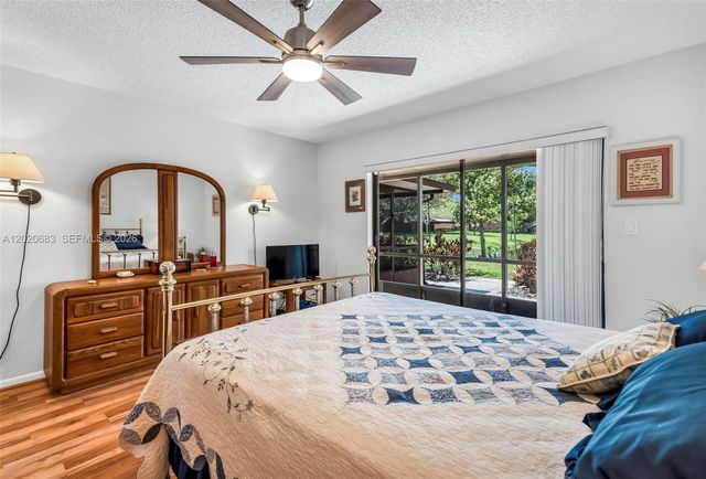 828 NW 79th Ter, Plantation, FL 33324