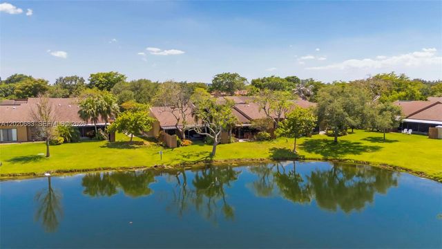 828 NW 79th Ter, Plantation, FL 33324