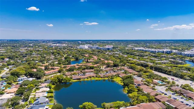 828 NW 79th Ter, Plantation, FL 33324