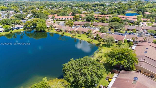 828 NW 79th Ter, Plantation, FL 33324