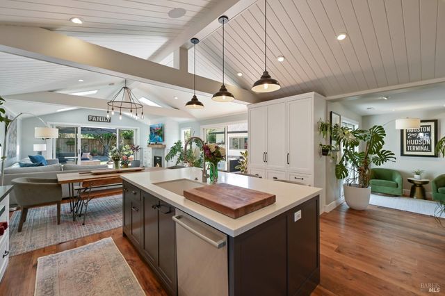 305 Ricardo Rd, Mill Valley, CA 94941