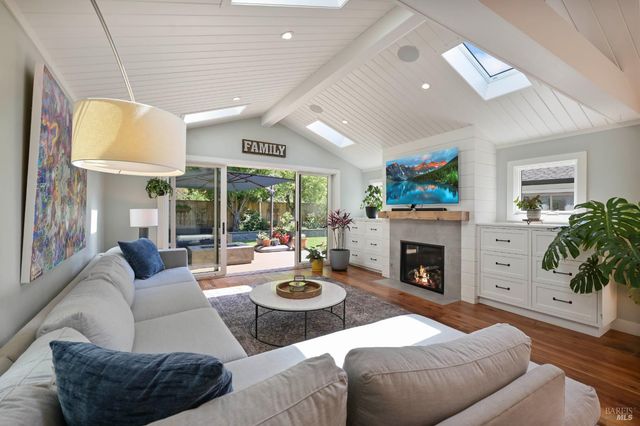 305 Ricardo Rd, Mill Valley, CA 94941