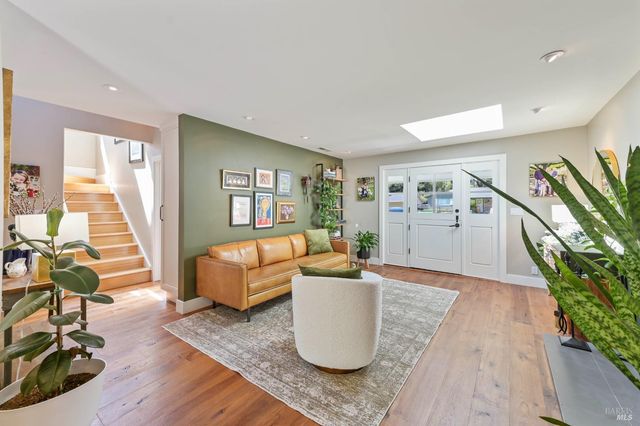 305 Ricardo Rd, Mill Valley, CA 94941